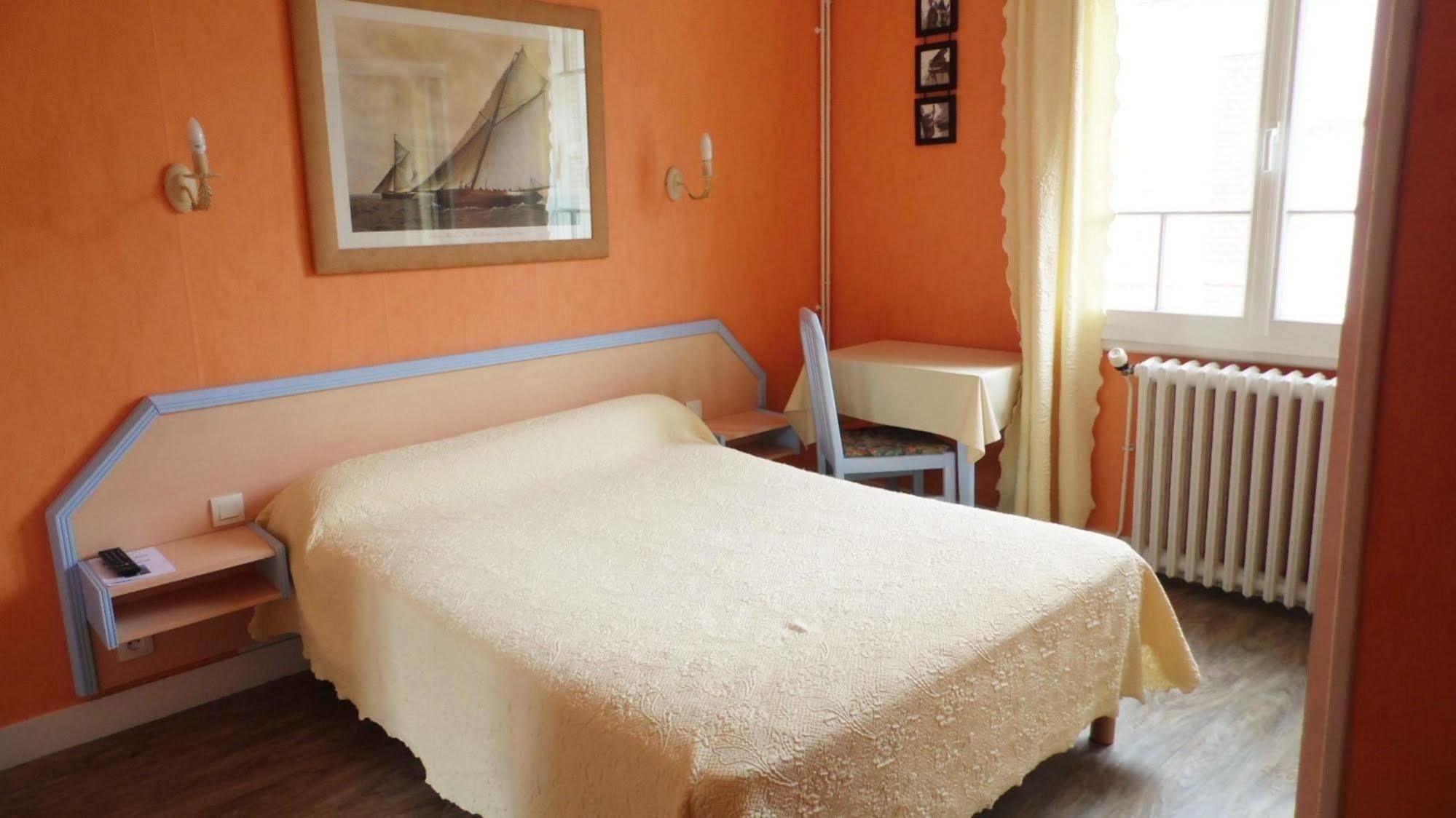 Hotel Le Reynita Trouville-sur-Mer Ngoại thất bức ảnh